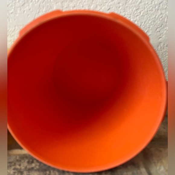 Tupperware - Picture 4 of 14